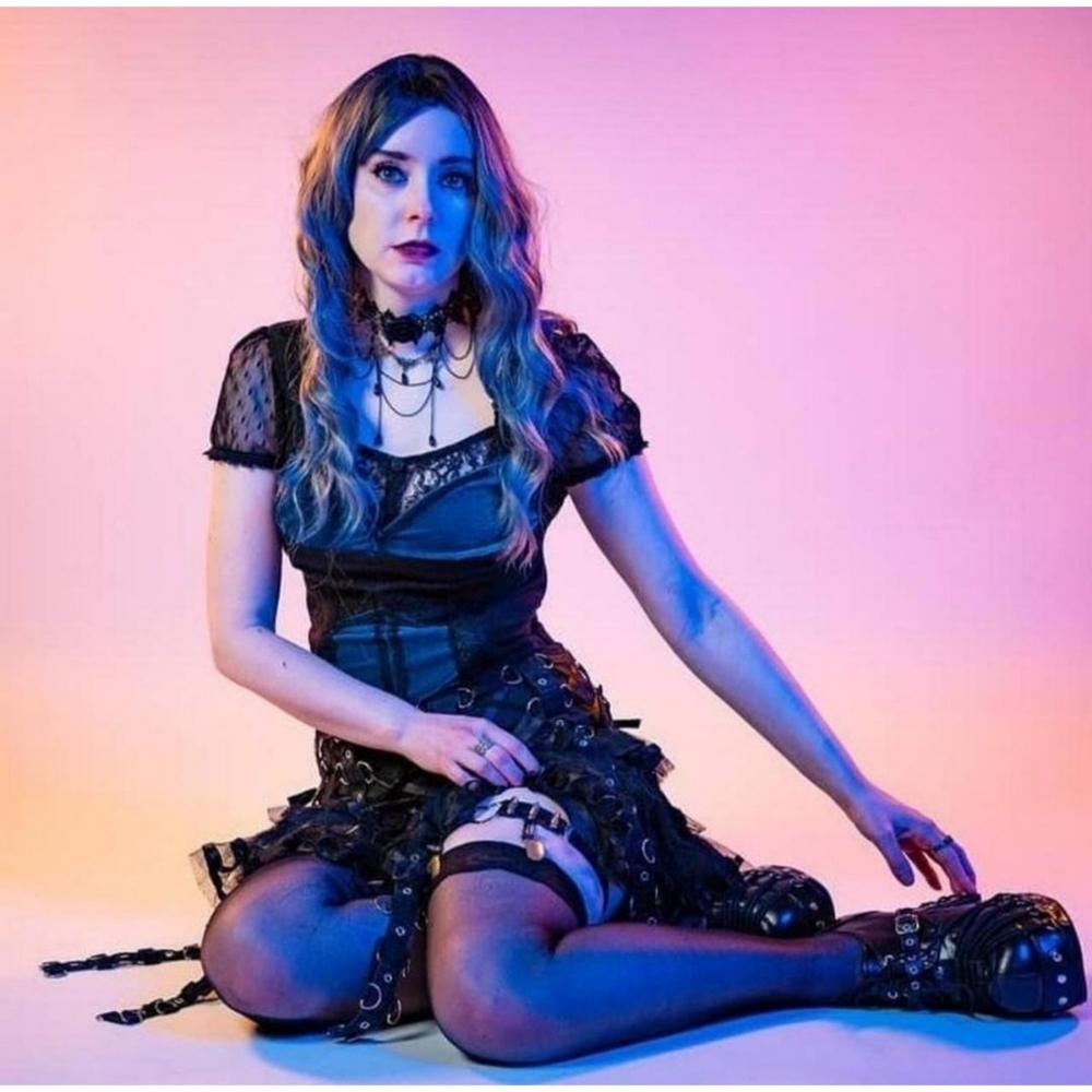 Tripp NYC corset top blue black lace velvet m medium goth emo vampire top blouse